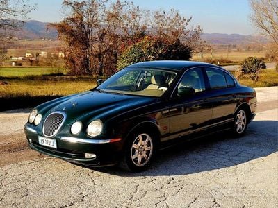 Usata Jaguar S-Type Executive 238 CV (175 kW) 2000 Verde Berlina