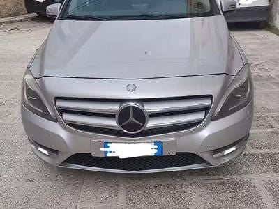 Usata Mercedes B180 Executive 2013 Grigio Monovolume