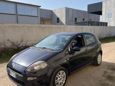 Usata Fiat Punto Lounge 69 CV (50 kW) 2012 Blu Utilitaria