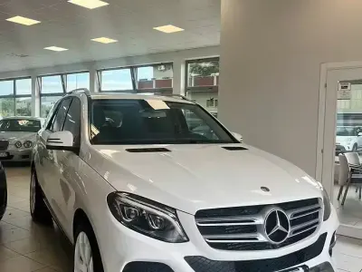 Usata Mercedes GLE250 204 CV (150 kW) 2017 Bianco SUV