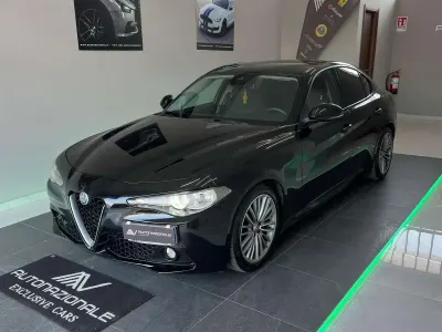 Usata Alfa Romeo Giulia Super 150 CV (110 kW) 2017 Kosmo Berlina