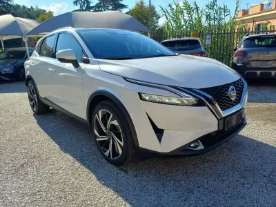 Usata Nissan Qashqai Tekna+ 158 CV (116 kW) 2022 Bianco SUV