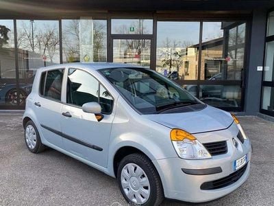 Usata Renault Modus SE 75 CV (55 kW) 2005 Grigio Monovolume