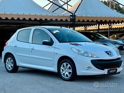 Usata Peugeot 206 60 CV (44 kW) 2011 Bianco Berlina