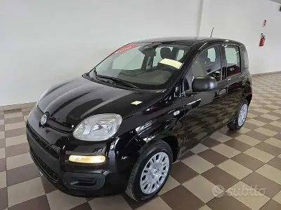 Nuova Fiat Panda 70 CV (51 kW) 2025 Nero Utilitaria
