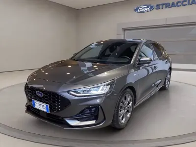 Usata Ford Focus ST-Line 125 CV (91 kW) 2025 Grigio metallizzato Berlina