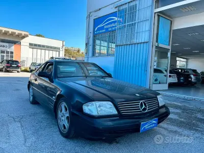 Usata Mercedes SL500 333 CV (244 kW) 1992 Nero Cabrio