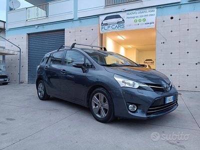 Grigio Usata 2015 Toyota Verso Style Monovolume | 7900 € (Buon prezzo)