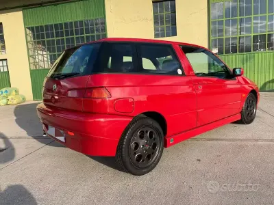 Occasion Alfa Romeo 145 Quadrifoglio 150 PK (110 kW) 1997 Rood Hatchback