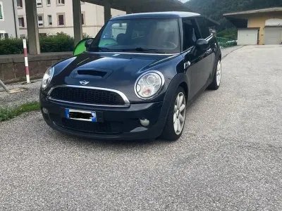 Usata Mini Cooper S 175 CV (128 kW) 2007 Nero Utilitaria
