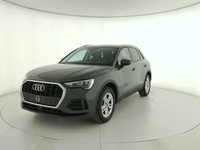 Usata Audi Q3 Ambiente 150 CV (110 kW) 2022 Grigio SUV