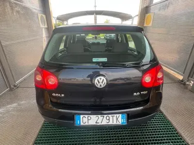 Usata VW Golf IV Comfortline 140 CV (102 kW) 2004 Nero Berlina