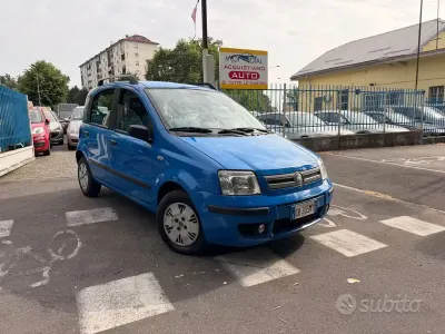 Usata Fiat Panda Dynamic 60 CV (44 kW) 2004 Bluazzurro Utilitaria