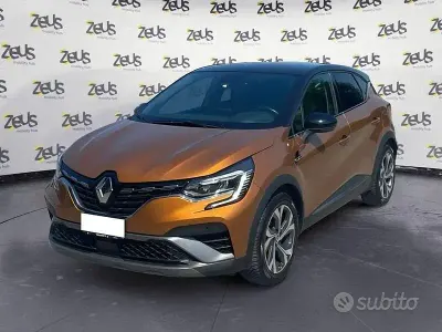 Usata Renault Captur 143 CV (105 kW) 2022 SUV