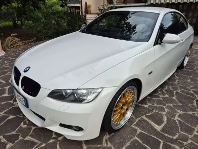 Usata BMW 320 M Sport 170 CV (125 kW) 2008 Bianco Coupé