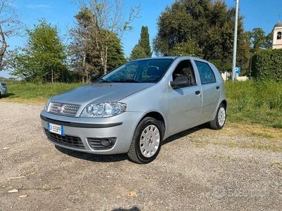 Usata Fiat Punto 77 CV (56 kW) 2009 Utilitaria