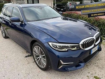 Usata BMW 320 Luxury Line 190 CV (139 kW) 2020 Blu/azzurro Station wagon