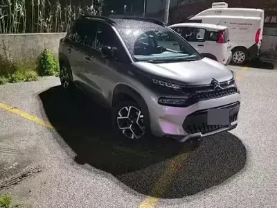 Usata Citroën C3 131 CV (96 kW) 2024 Grigio SUV