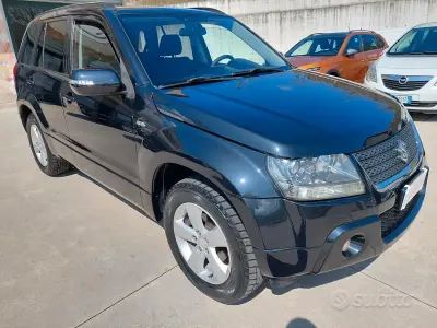 Usata Suzuki Grand Vitara 130 CV (95 kW) 2011 Nero SUV