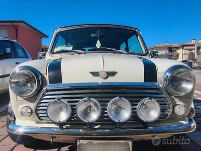 Begagnad Mini Cooper 63 HK (46 kW) 1995 Vit Halvkombi