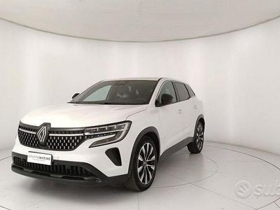 Usata Renault Austral Techno 200 CV (147 kW) 2023 Bianco SUV
