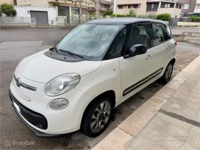 Begagnad Fiat 500L Lounge 84 HK (61 kW) 2015 Vit Minibuss