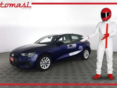 Usata Audi A3 110 CV (80 kW) 2022 Blu navarra Berlina