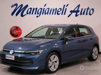 Usata VW Golf VIII Style 150 CV (110 kW) 2025 Bluazzurro Berlina