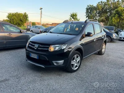 Usata Dacia Sandero Stepway 90 CV (66 kW) 2013 Nero Berlina