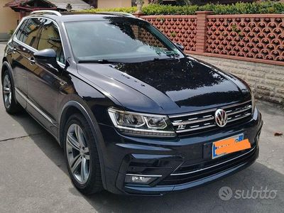 Usata VW Tiguan R-line 150 CV (110 kW) 2019 Nero SUV