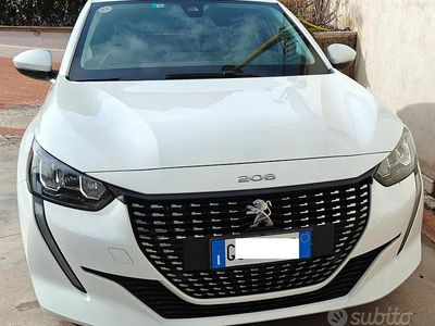 Usata Peugeot 208 Allure 102 CV (75 kW) 2021 Bianco Utilitaria