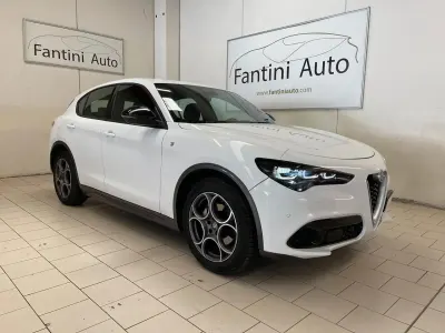 Usata Alfa Romeo Stelvio Ti 209 CV (153 kW) 2023 Bianco SUV