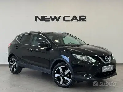 Gebraucht Nissan Qashqai Acenta 110 PS (80 kW) 2015 Schwarz SUV