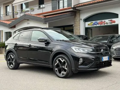 Usata VW Taigo R-line 116 CV (85 kW) 2025 Deep black perlato SUV