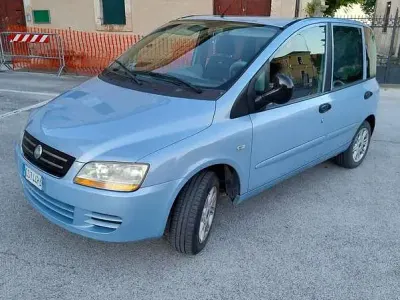 Usata Fiat Multipla 103 CV (75 kW) 2004 Blu Monovolume