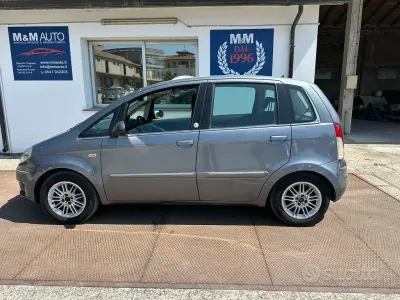 Usata Lancia Musa 77 CV (56 kW) 2010 Grigio Monovolume