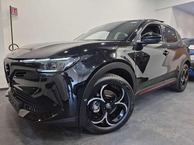 Nuova Alfa Romeo Junior Edizione Speciale 136 CV (100 kW) 2025 Nero alfa pastello SUV