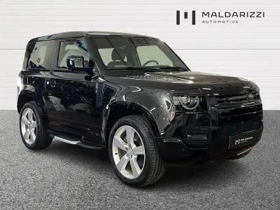 Usata Land Rover Defender SE Dynamic 250 CV (183 kW) 2022 Nero SUV
