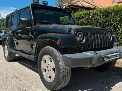 Usata Jeep Wrangler Sahara 177 CV (130 kW) 2010 Nero SUV