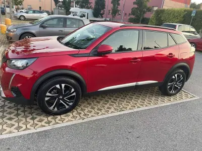 Usata Peugeot 2008 Allure 110 CV (80 kW) 2021 SUV