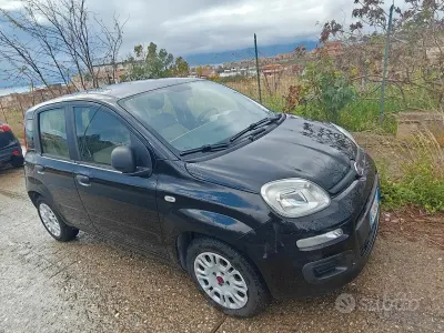 Usata Fiat Panda 69 CV (50 kW) 2015 Nero Utilitaria