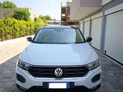 Usata VW T-Roc Advance 150 CV (110 kW) 2019 SUV