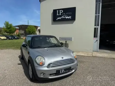 Usado Mini Cooper Chili 120 HP (88 kW) 2007 Cinzento Citadino