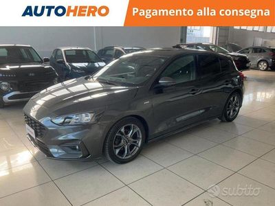 Grigio Usata 2020 Ford Focus ST-Line Berlina | 13.999 € (Buon prezzo)