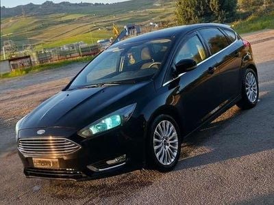 Usata Ford Focus Titanium S 120 CV (88 kW) 2015 Nero Berlina