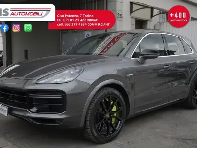 Usata Porsche Cayenne Turbo S E-Hybrid 680 CV (500 kW) 2019 Grigio SUV