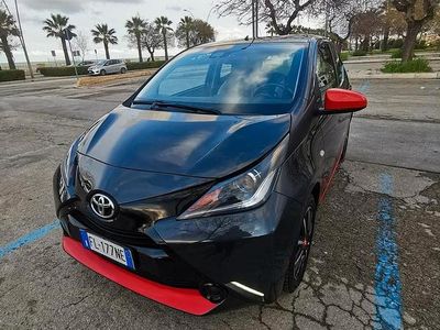 Usata Toyota Aygo X-play 69 CV (50 kW) 2018 Grigio Utilitaria