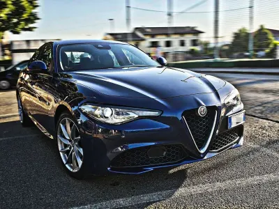 Usata Alfa Romeo Giulia Super 160 CV (117 kW) 2019 Blu/azzurro Berlina
