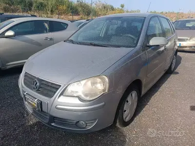 Usata VW Polo Comfortline 80 CV (58 kW) 2007 Grigio Utilitaria