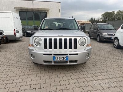 Usata Jeep Patriot Limited 140 CV (102 kW) 2010 Bianco SUV